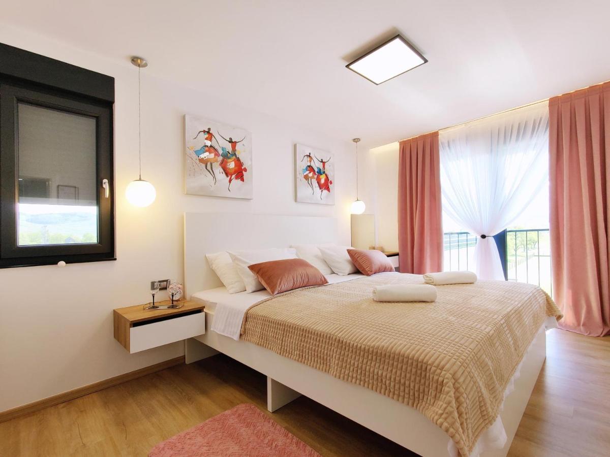 Villa Biser Gacke Sinac Экстерьер фото