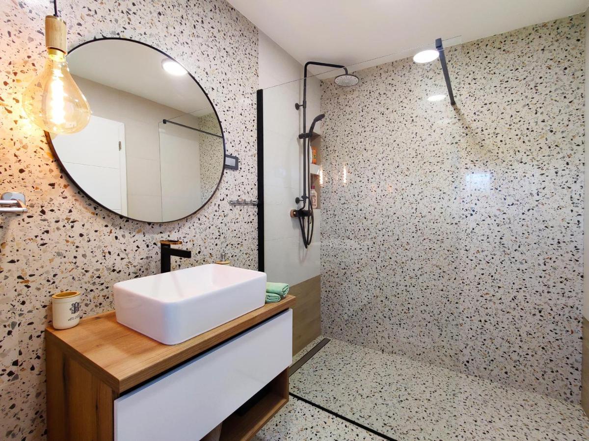Villa Biser Gacke Sinac Экстерьер фото