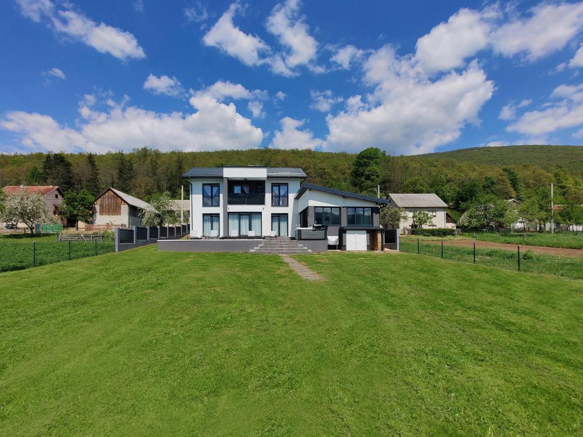 Villa Biser Gacke Sinac Экстерьер фото