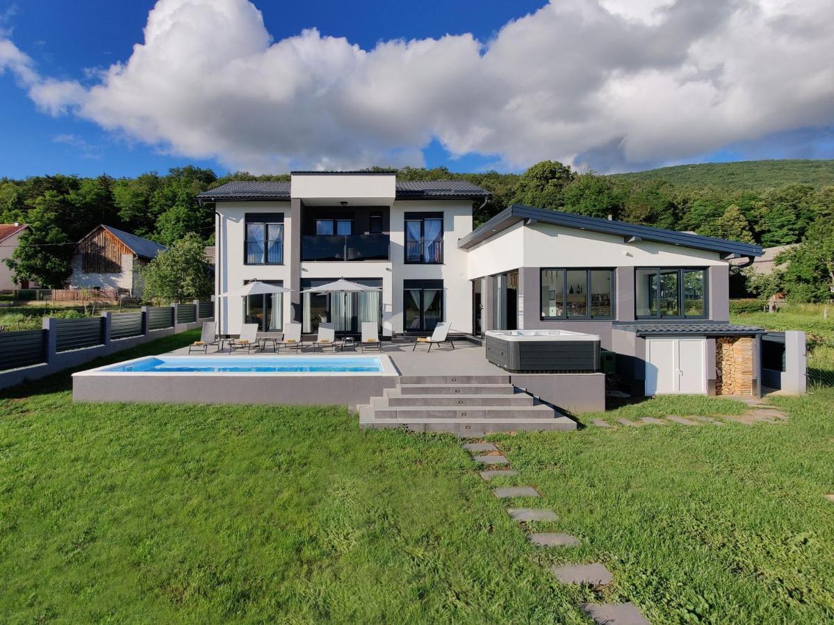 Villa Biser Gacke Sinac Экстерьер фото